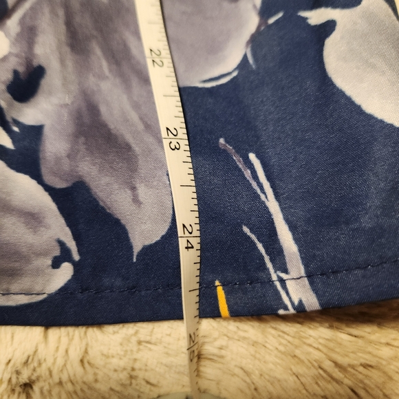 No Brand Tag Scoop Neck Short Sleeve Blue and Yellow Floral Blouse - Picture 14 of 16